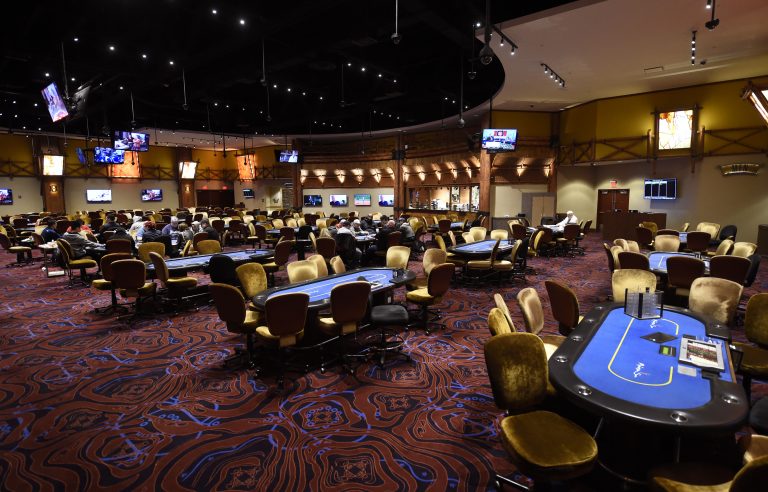Mohegan Sun To Host $230 Buy-In Holiday Hangover Poker Tournament